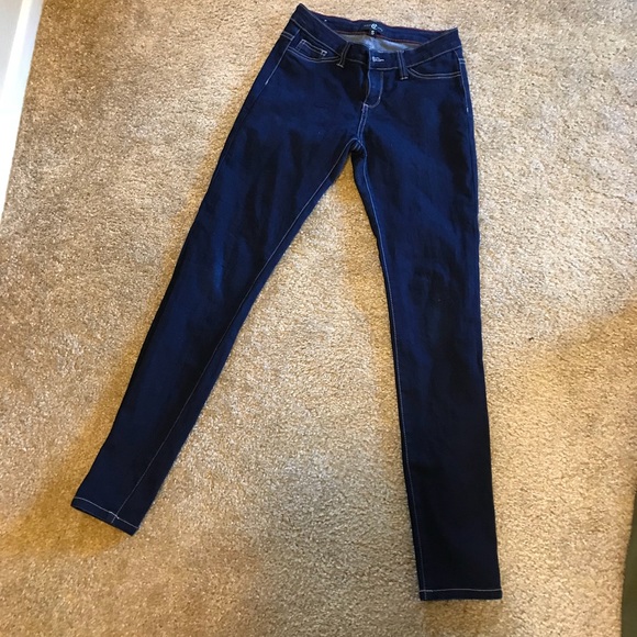 Clothes - Picture 4 of 8